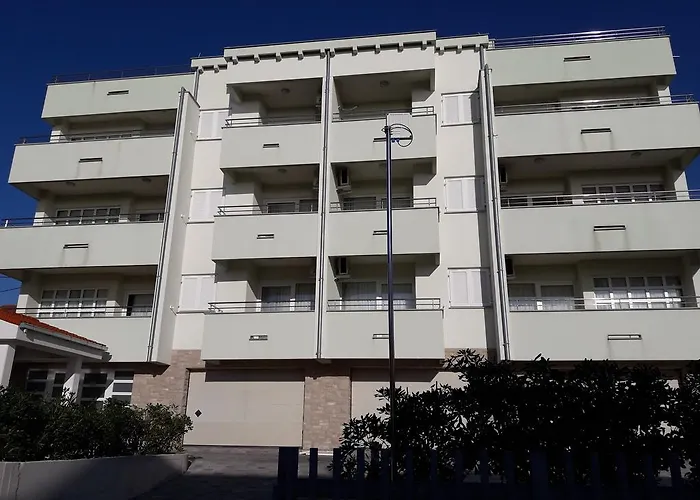 Villa Laurus I