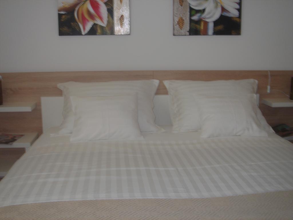 Laurus I Apartment
