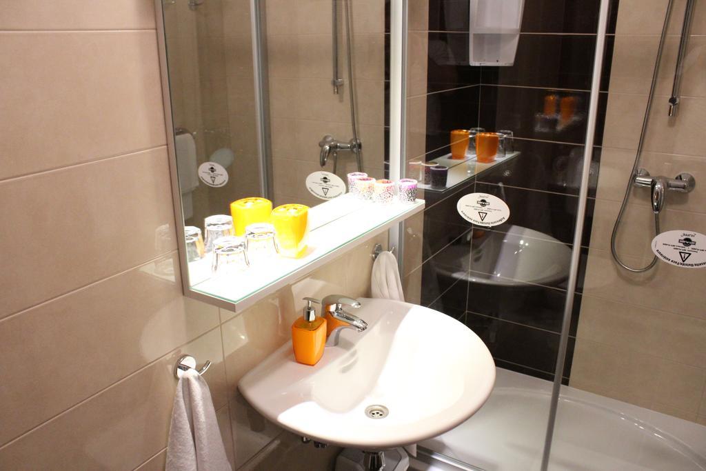 Laurus I Apartment Kozino