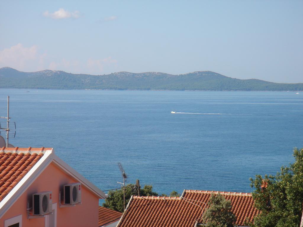Laurus I Apartment